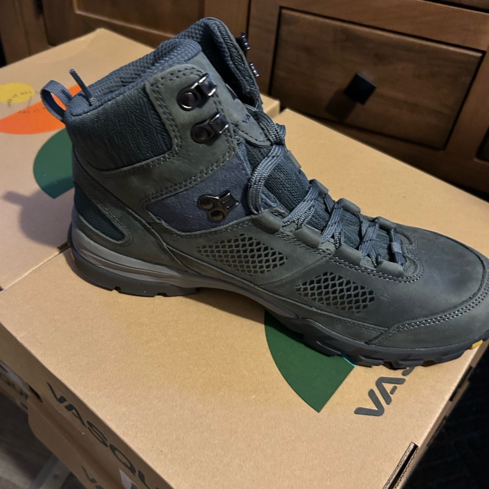 Vasque Men's Gray Hiking Boot - Lace-Up